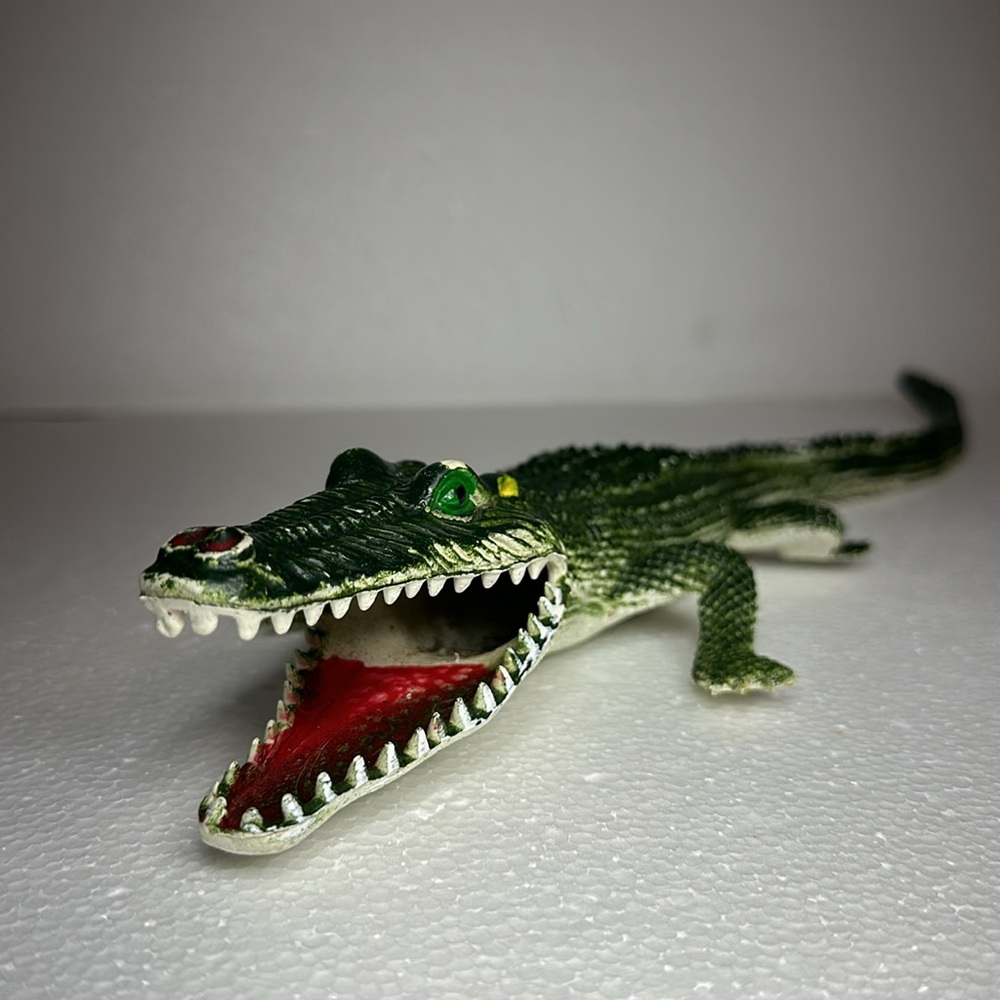 Imperial Vintage Rubber Alligator Crocodile Monster 1979 Toy Figure Reptile 18"